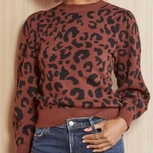 525 Leopard Crew Neck Pullover Sweater Size Small